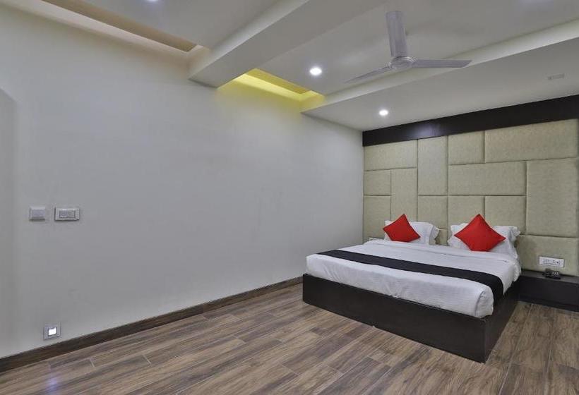 Отель Capital O 41581 Hiriz