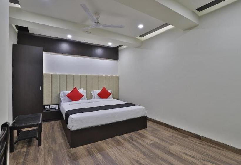 Отель Capital O 41581 Hiriz