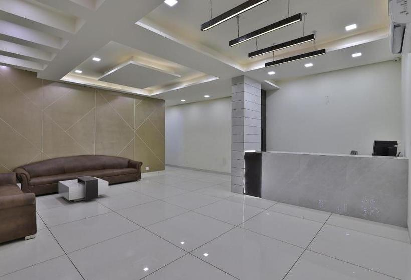 Отель Capital O 41581 Hiriz