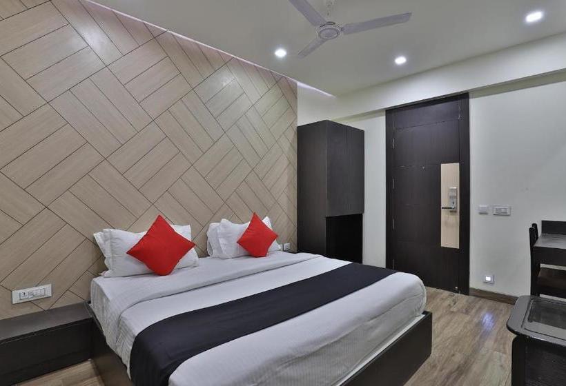 Отель Capital O 41581 Hiriz