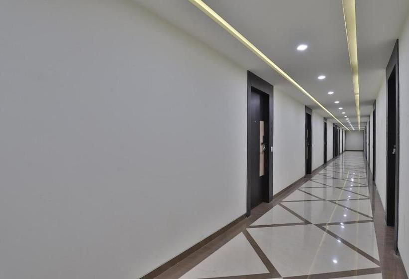 Отель Capital O 41581 Hiriz