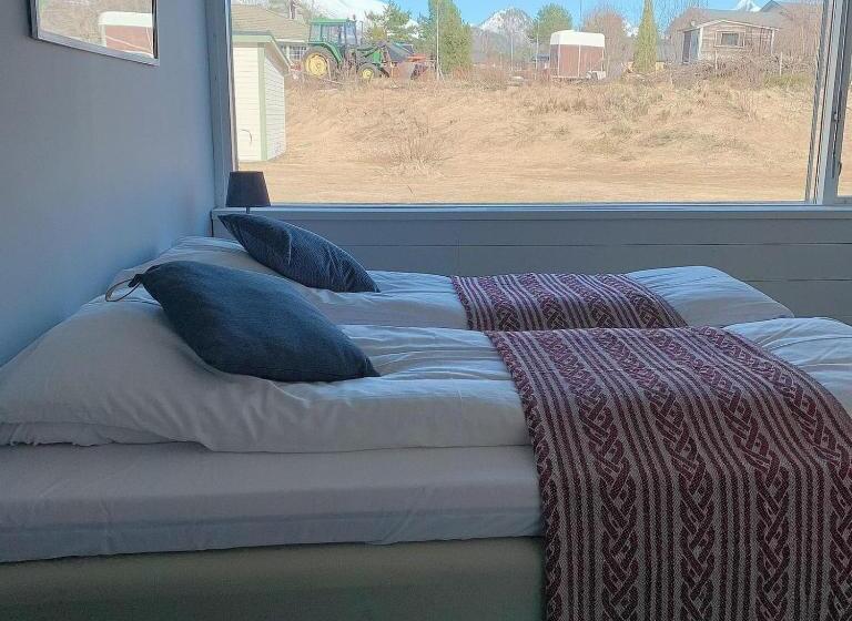 Isfjorden Turisthotell & Motell