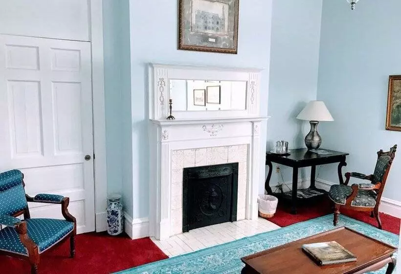 בית מלון כפרי Edwardian Inn