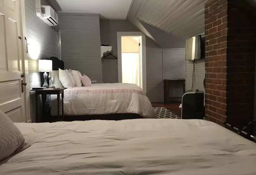 בית מלון כפרי Edwardian Inn