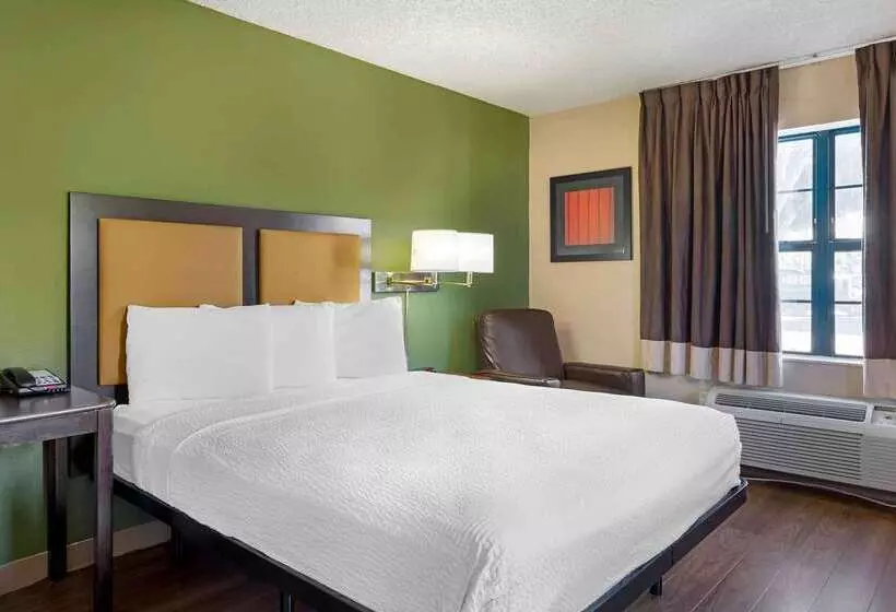 בית מלון כפרי Extended Stay America Suites Los Angeles Long Beach Airport
