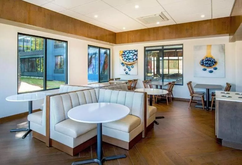 هتل Fairfield Inn By Marriott Bangor