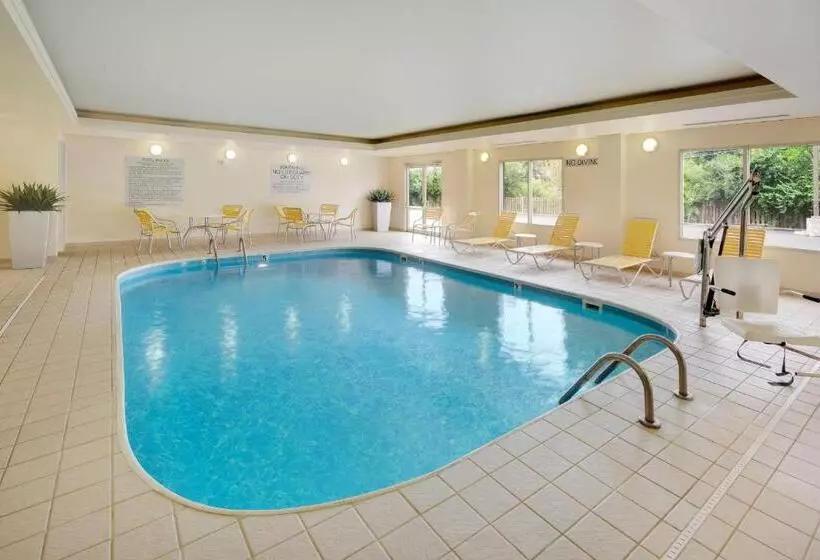 酒店 Fairfield Inn & Suites Indianapolis Airport