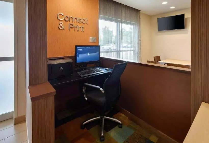 酒店 Fairfield Inn & Suites Indianapolis Airport