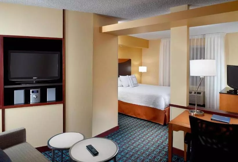 酒店 Fairfield Inn & Suites Clarksville
