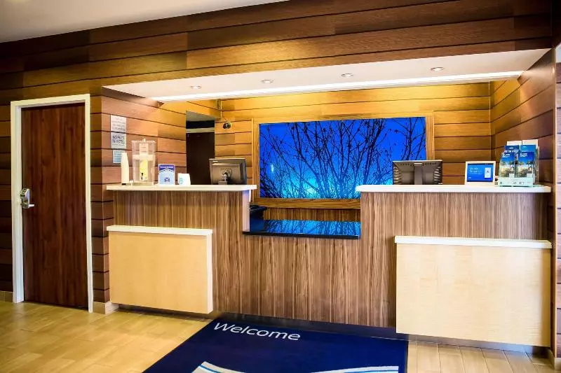 ホテル Fairfield Inn & Suites Fredericksburg