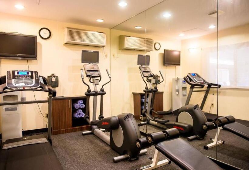 فندق Fairfield Inn & Suites Fredericksburg