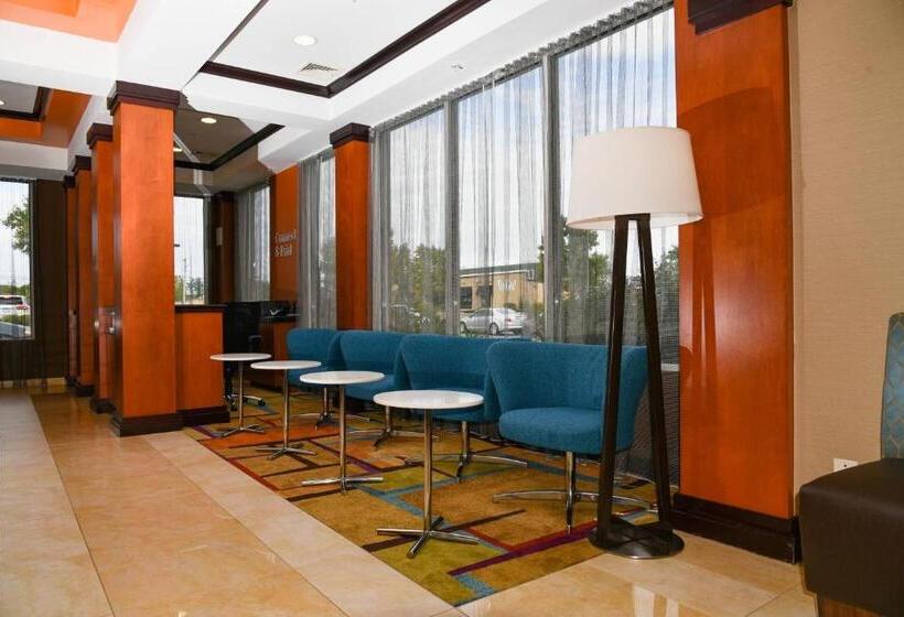 فندق Fairfield Inn Hartford Airport