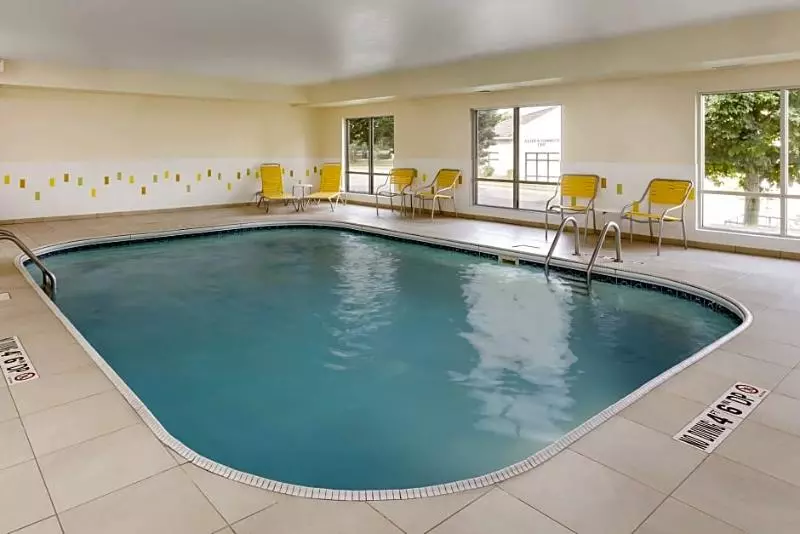 فندق Fairfield Inn & Suites Kansas City Lee S Summit