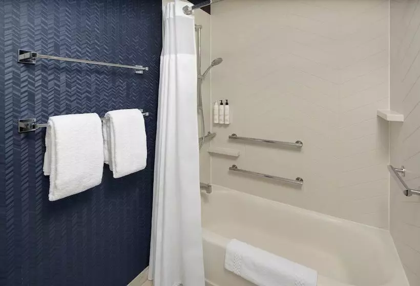 בית מלון כפרי Fairfield Inn & Suites Portland West Beaverton