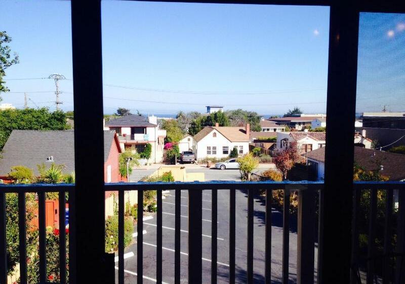 هتل Inn By The Bay Monterey