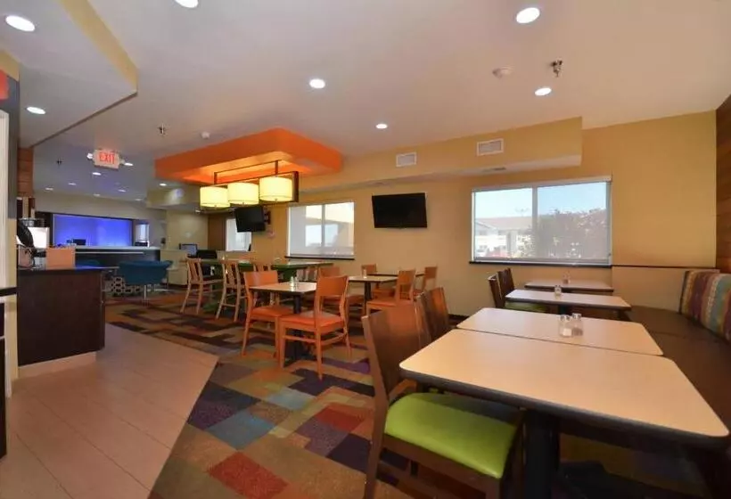 酒店 Spark By Hilton Springfield Southwest