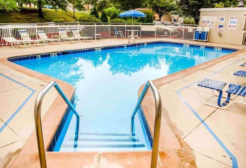 Hotel Super 8 By Wyndham New Cumberland