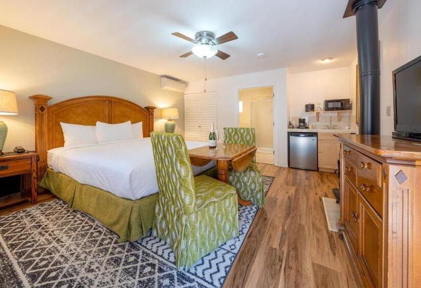 ホテル The Inn On Pine