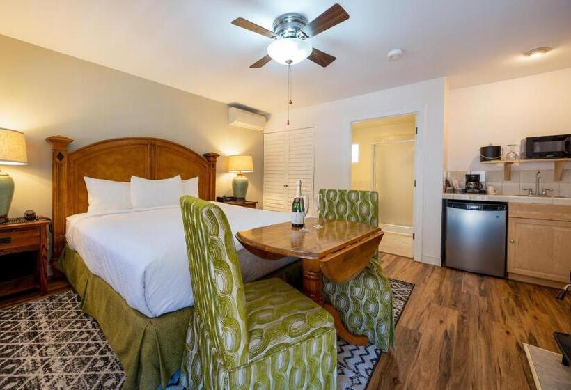 ホテル The Inn On Pine