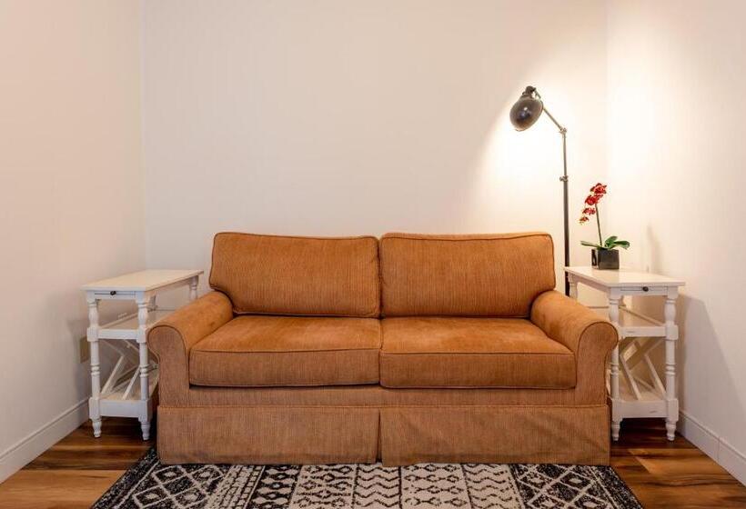 ホテル The Inn On Pine