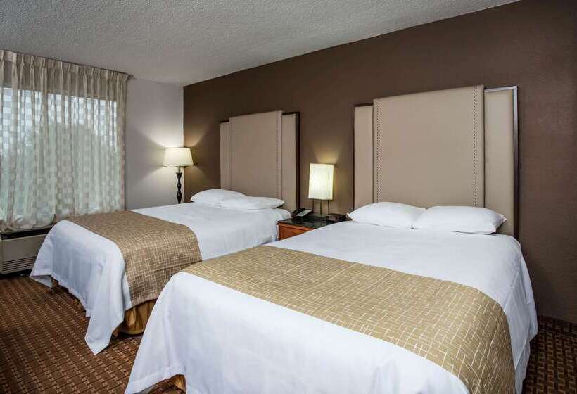בית מלון כפרי Travelodge By Wyndham Fort Wayne North