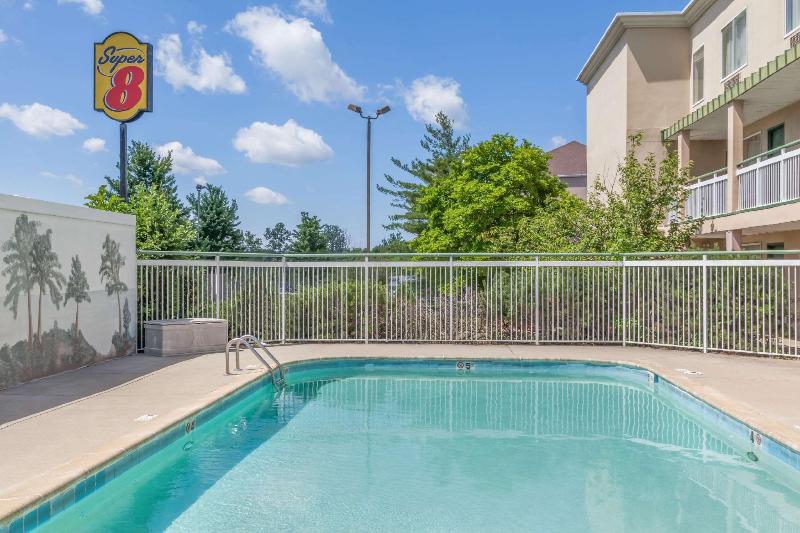 בית מלון כפרי Travelodge By Wyndham Fort Wayne North