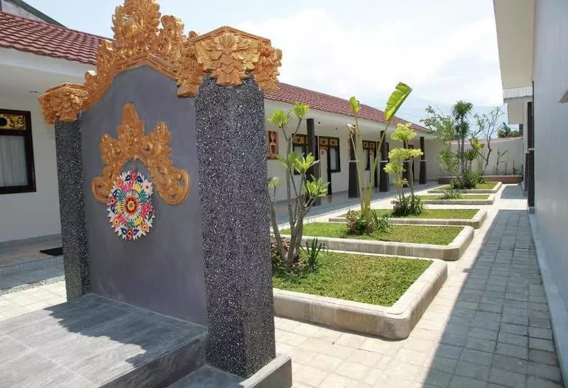 ホテル Oyo 1656 Parama Su