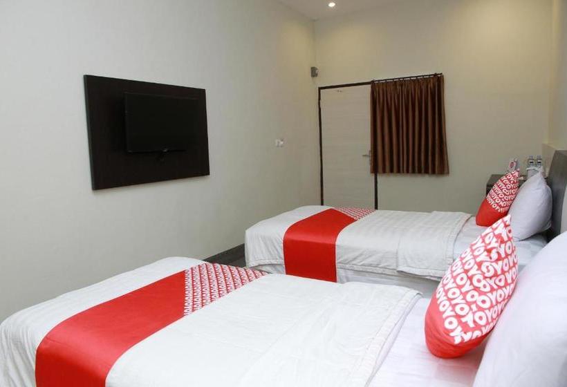 בית מלון כפרי Oyo 1656 Parama Su