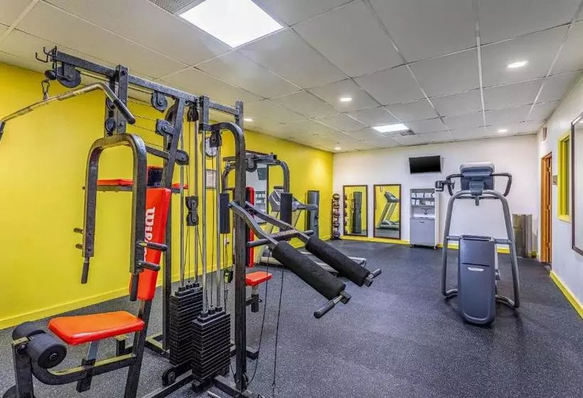 Hotelli Suburban Studios