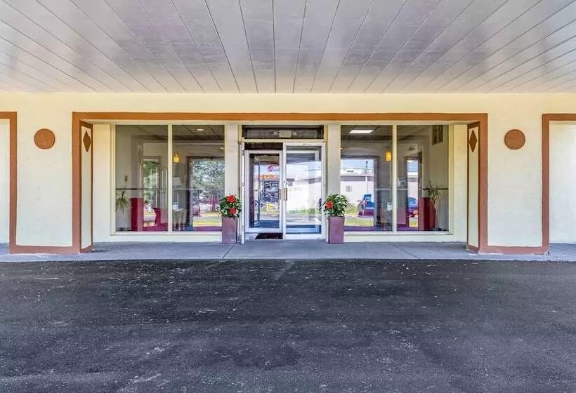 Hotelli Suburban Studios