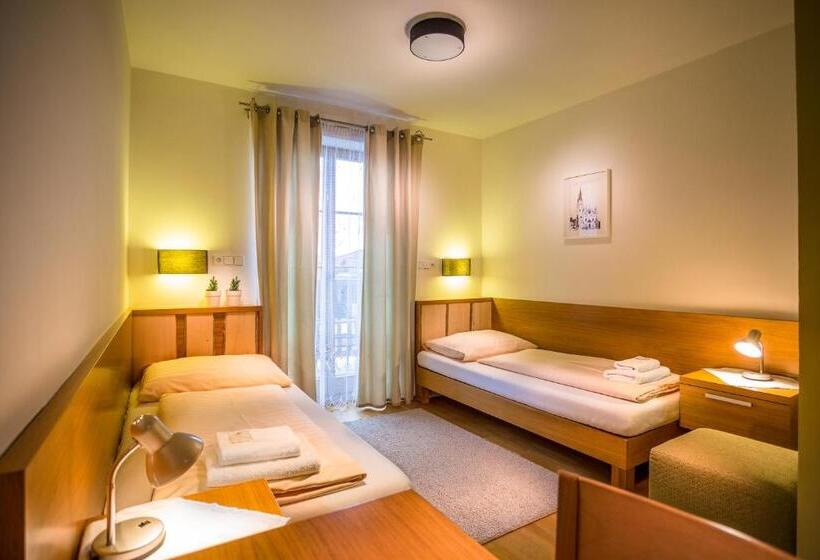 Panzió Penzion A Vinařství U Vrbů