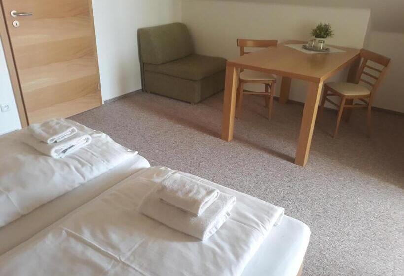 Panzió Penzion A Vinařství U Vrbů