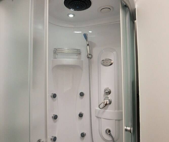 Yakasoba House   Hostel