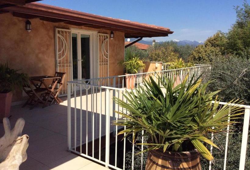 B&b Villa Gardasee With Pool