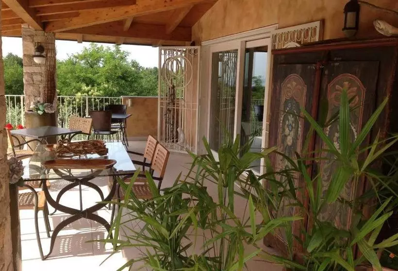 B&b Villa Gardasee With Pool