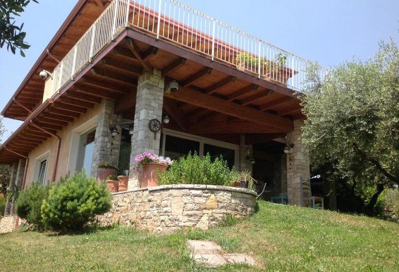 B&b Villa Gardasee With Pool