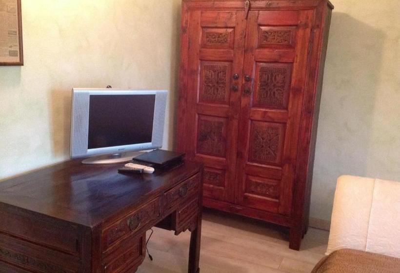 B&b Villa Gardasee With Pool