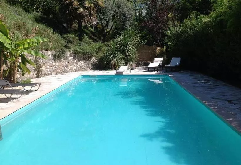 B&b Villa Gardasee With Pool