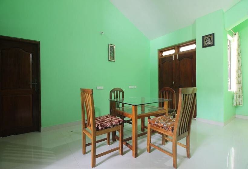 호텔 Chrisander's Resort By Oyo Rooms