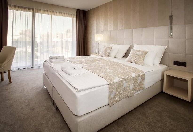 בית מלון כפרי Maritime