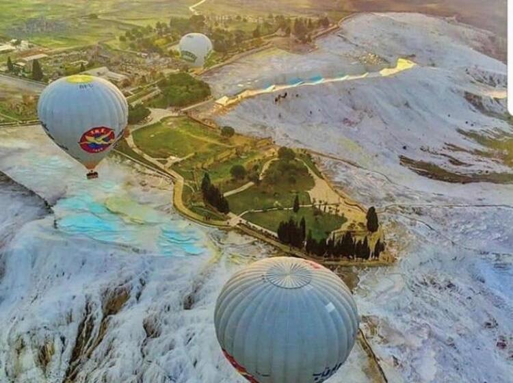 בית מלון כפרי Ozenturku