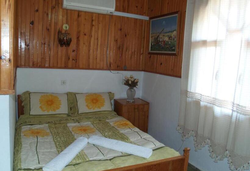 בית מלון כפרי Ozenturku