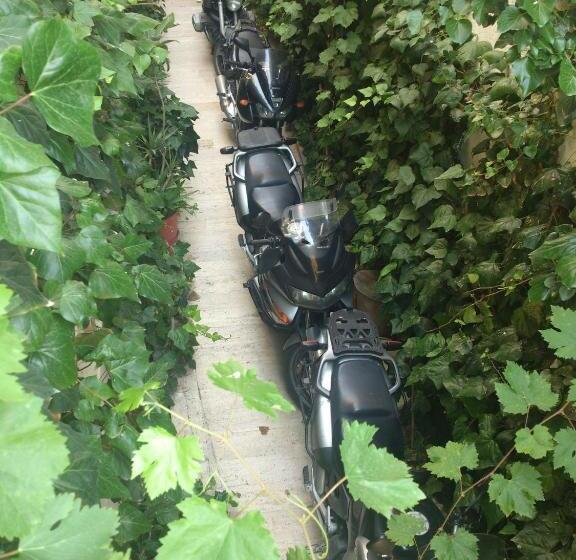 בית מלון כפרי Ozenturku