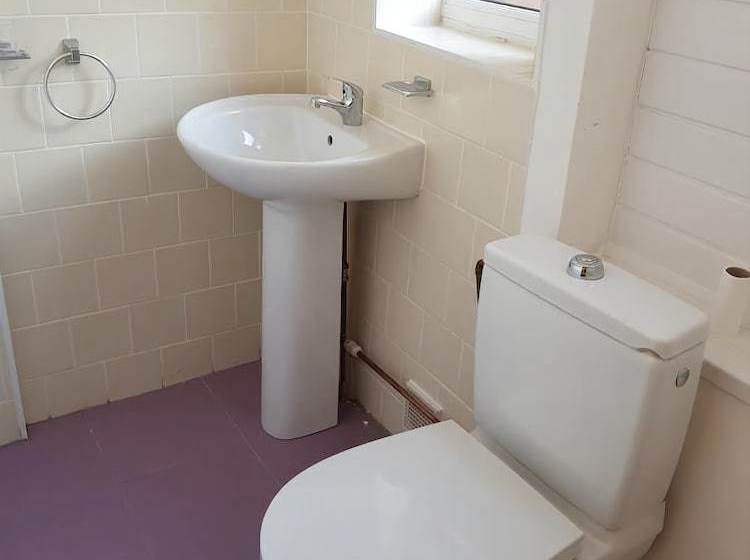 膳宿费 Brad Properties