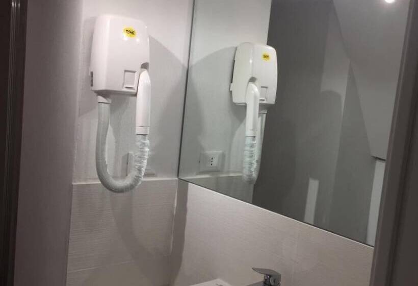 بنسيون Camere Nicolina 2