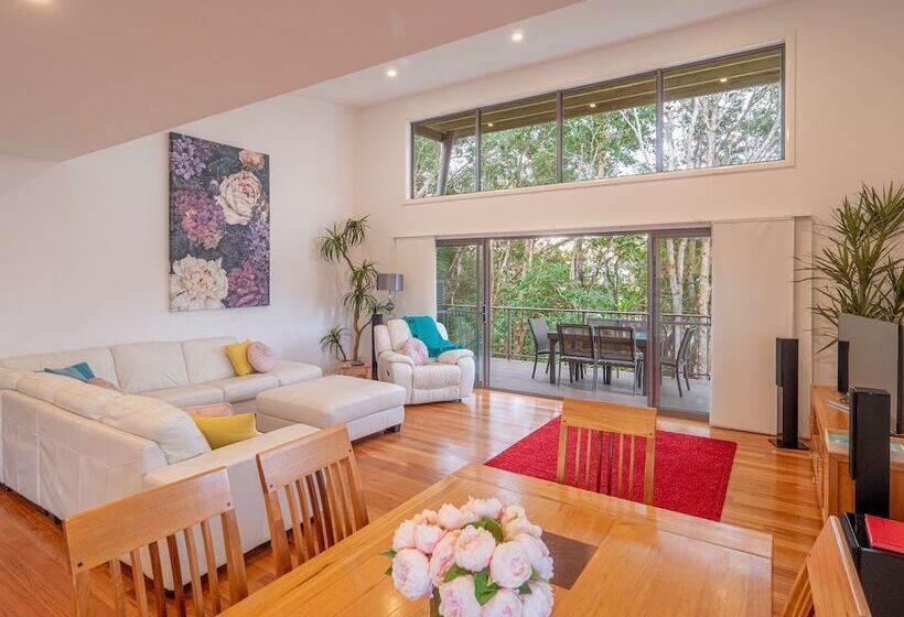 The Waves Port Macquarie