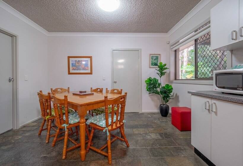 The Waves Port Macquarie