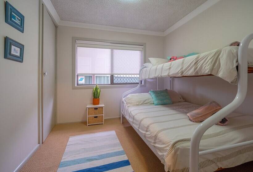 The Waves Port Macquarie