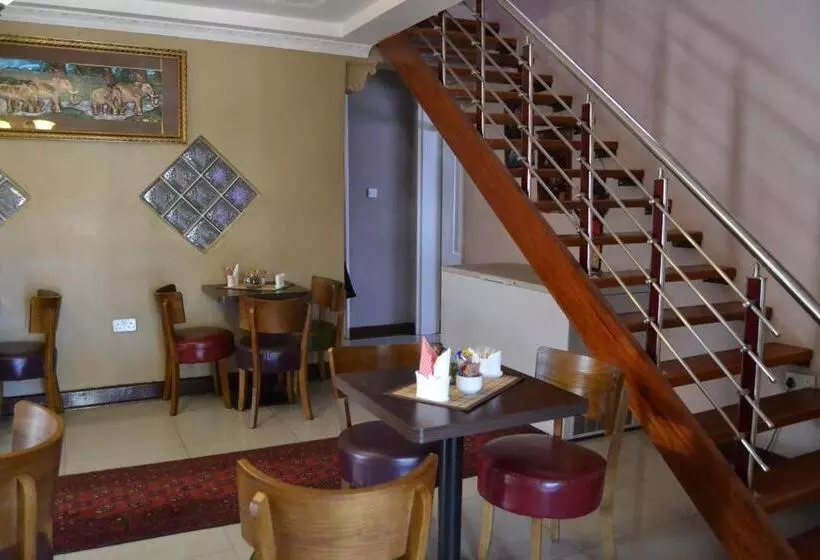 Triple Palms Bed And Breakfast