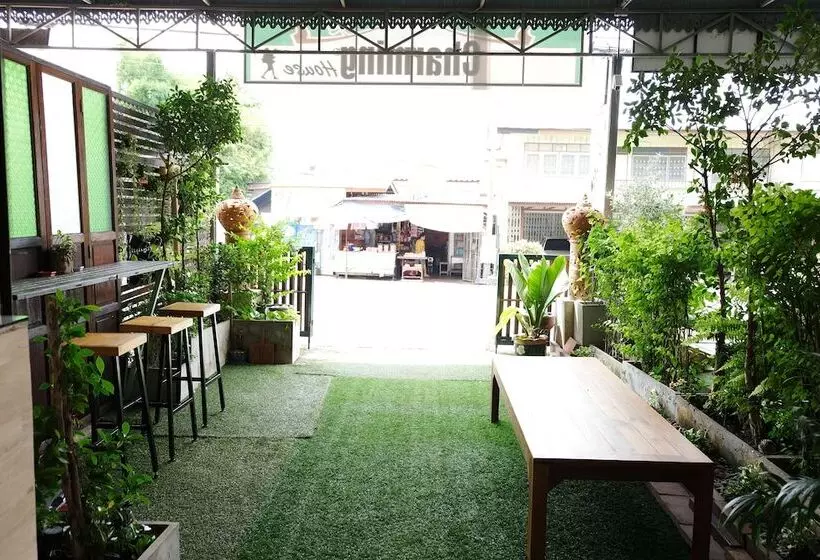 هاستل Krodyle Mindfulness House